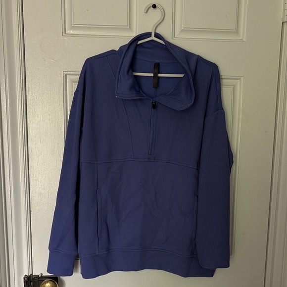 GAIAM 1/2 Zip Top - Picture 1 of 2